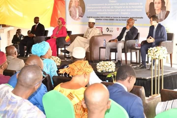 Rentrée solennelle de la formation professionnelle 2023-2024  La formation professionnelle au cœur du développement économique et social